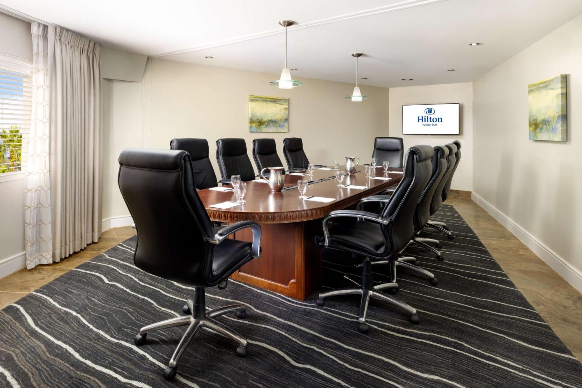 Hilton Tucson East Hotel Bagian luar foto
