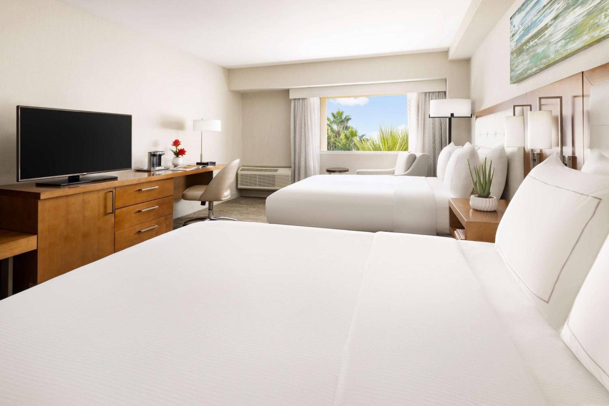 Hilton Tucson East Hotel Bagian luar foto