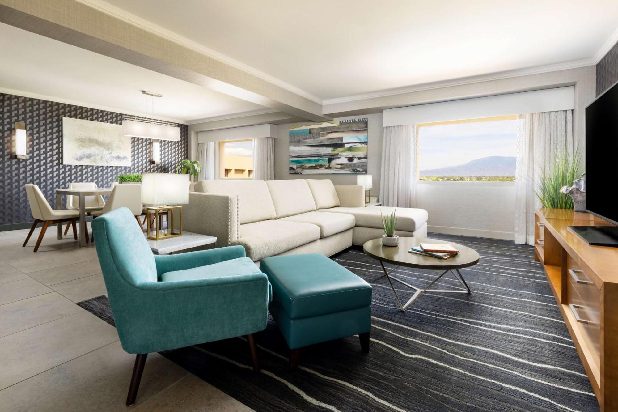 Hilton Tucson East Hotel Bagian luar foto
