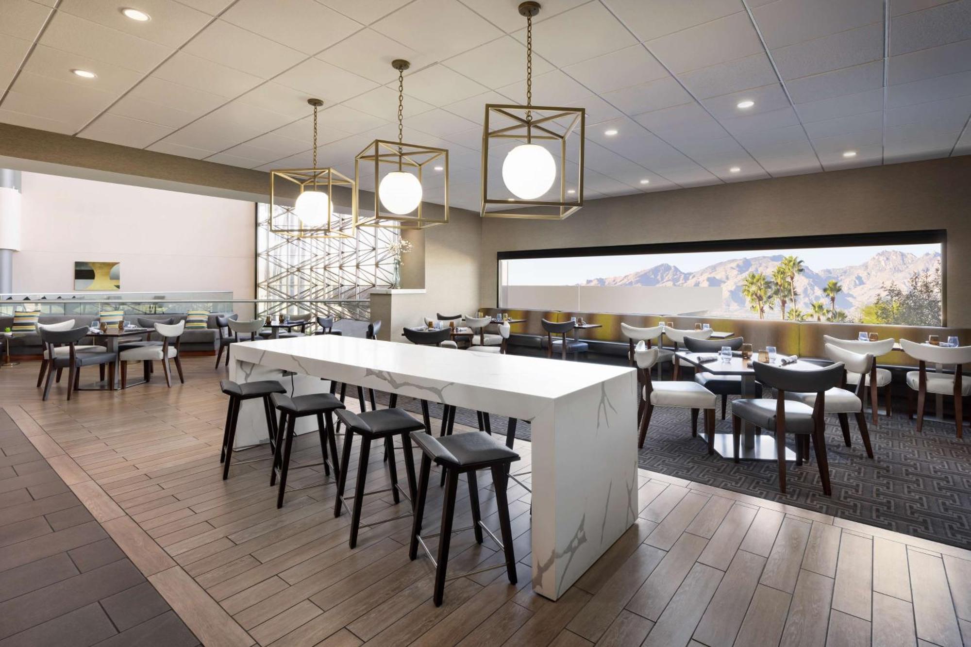 Hilton Tucson East Hotel Bagian luar foto