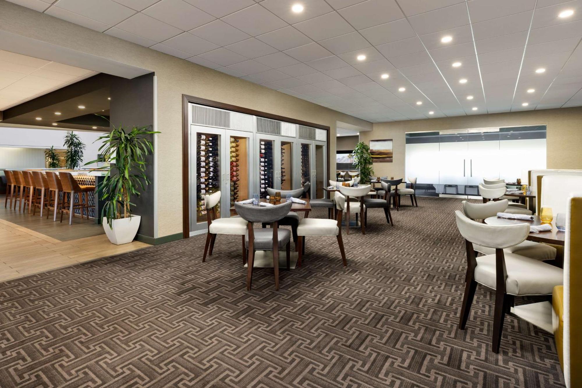 Hilton Tucson East Hotel Bagian luar foto