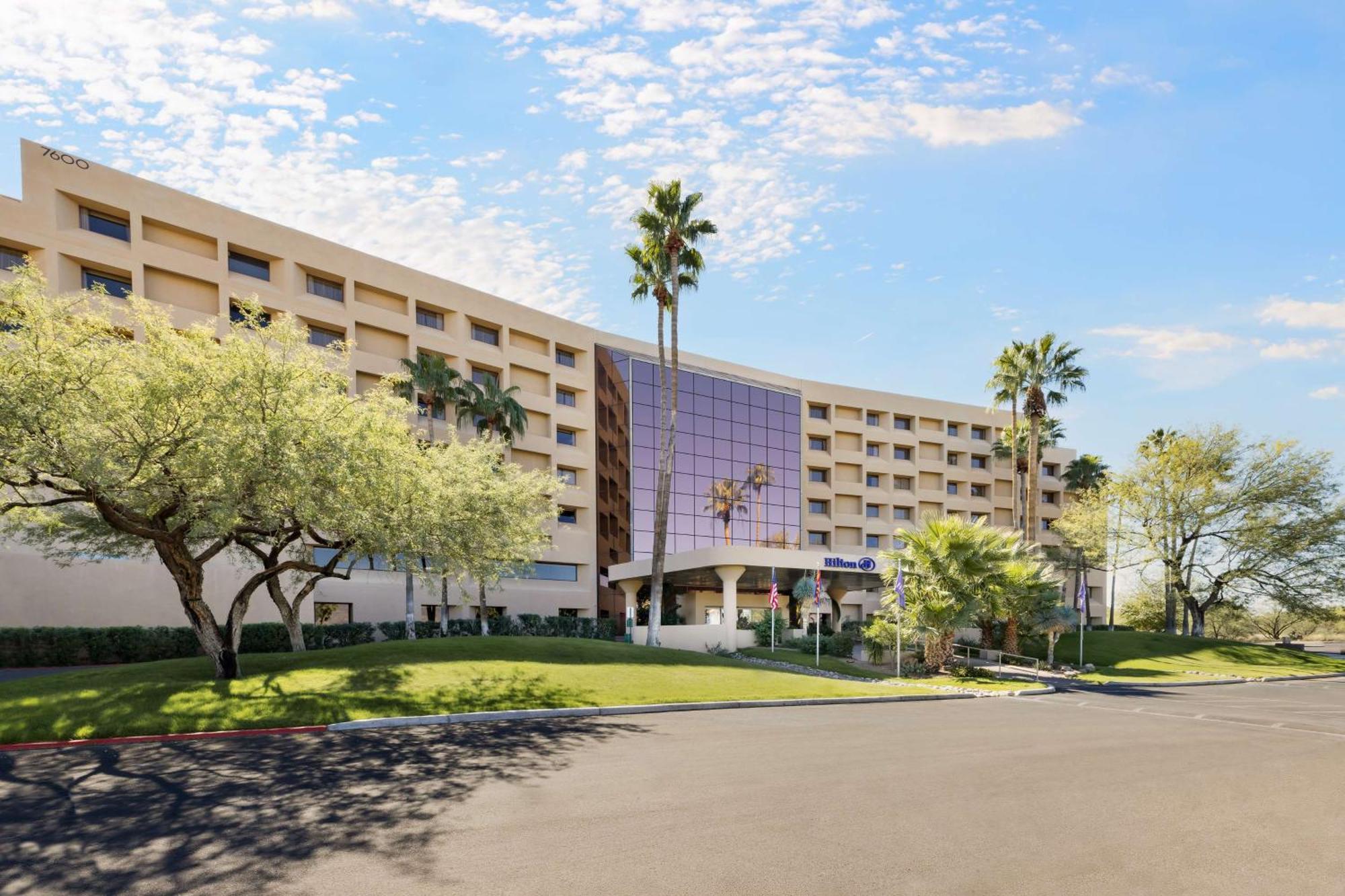 Hilton Tucson East Hotel Bagian luar foto
