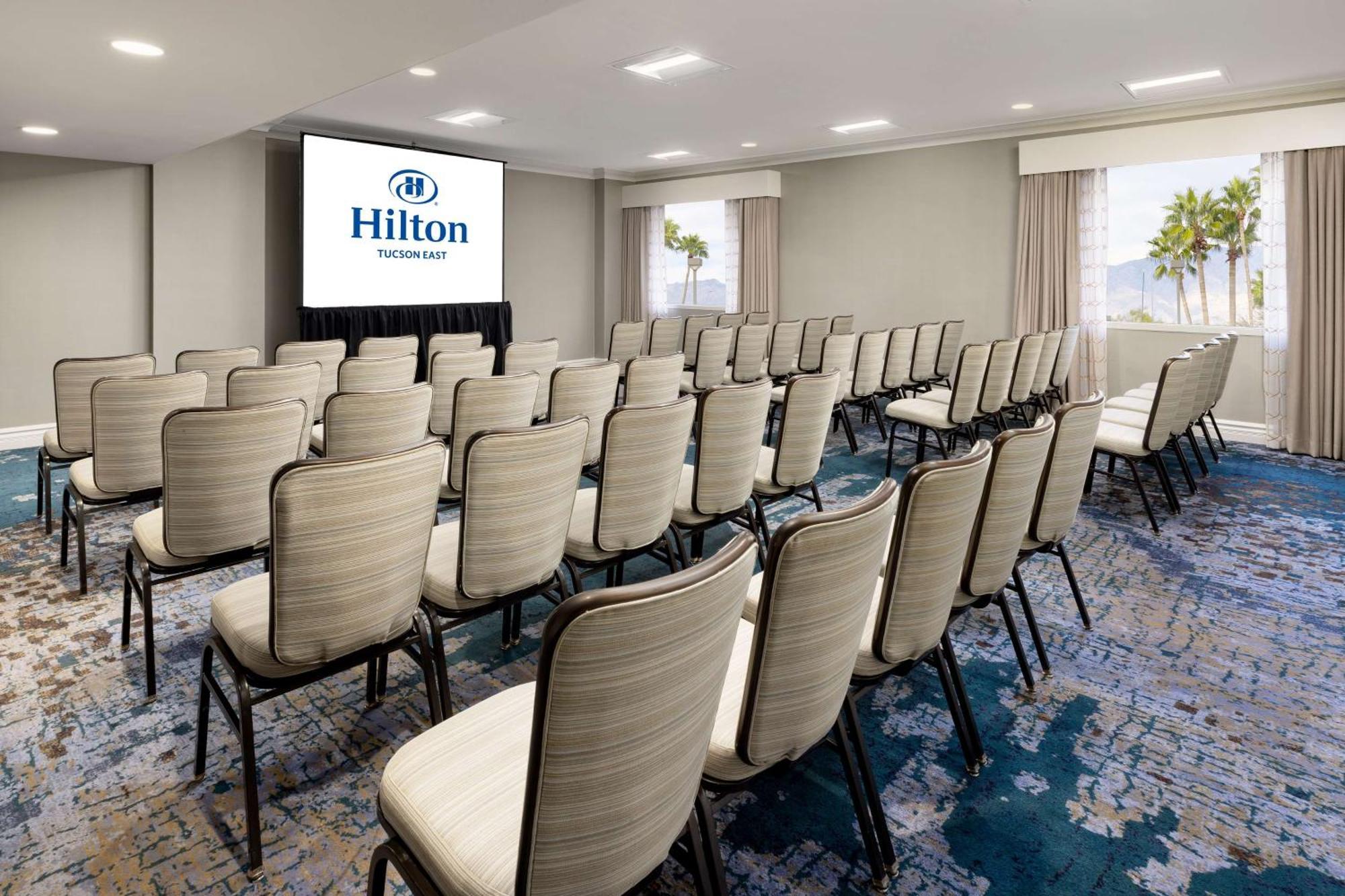 Hilton Tucson East Hotel Bagian luar foto