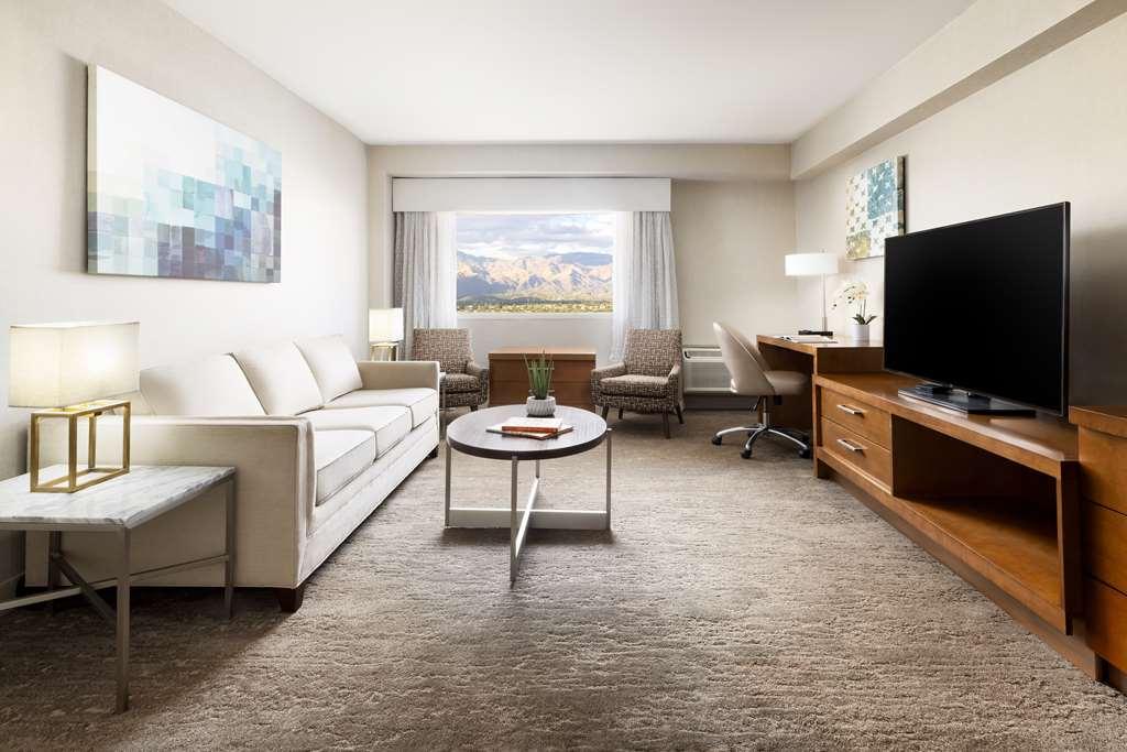 Hilton Tucson East Hotel Ruang foto